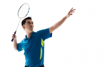Cách cầm vợt đúng cách để tăng hiệu suất cú đập cầu thuận tay