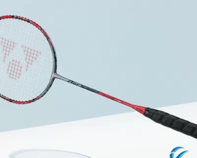 Khám phá bộ sưu tập vợt cầu lông Yonex cho người mới chơi