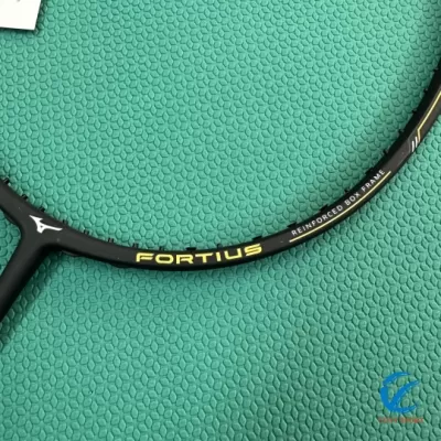 Những đặc điểm nổi bật của vợt cầu lông Mizuno