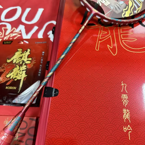Set Vợt cầu lông VS You Long Đỏ Tết 2024 Limited